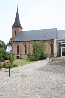 Pfarrkirche St. Bonifatius - Katholische Gemeinde Bernburg